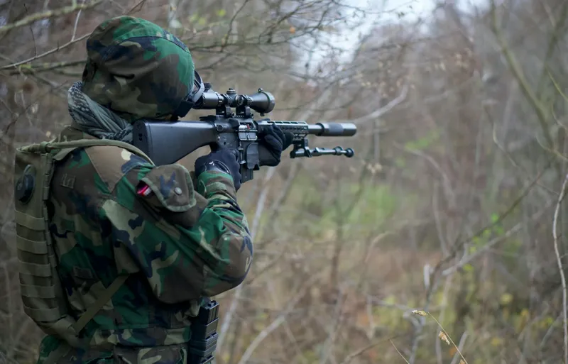 Hur många armhävningar ska man klara i lumpen