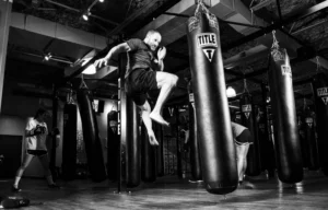 Träna kampsport för att bli mer fit