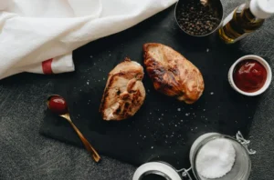 Tio vanliga livsmedel med mycket protein och relativt lite kalorier